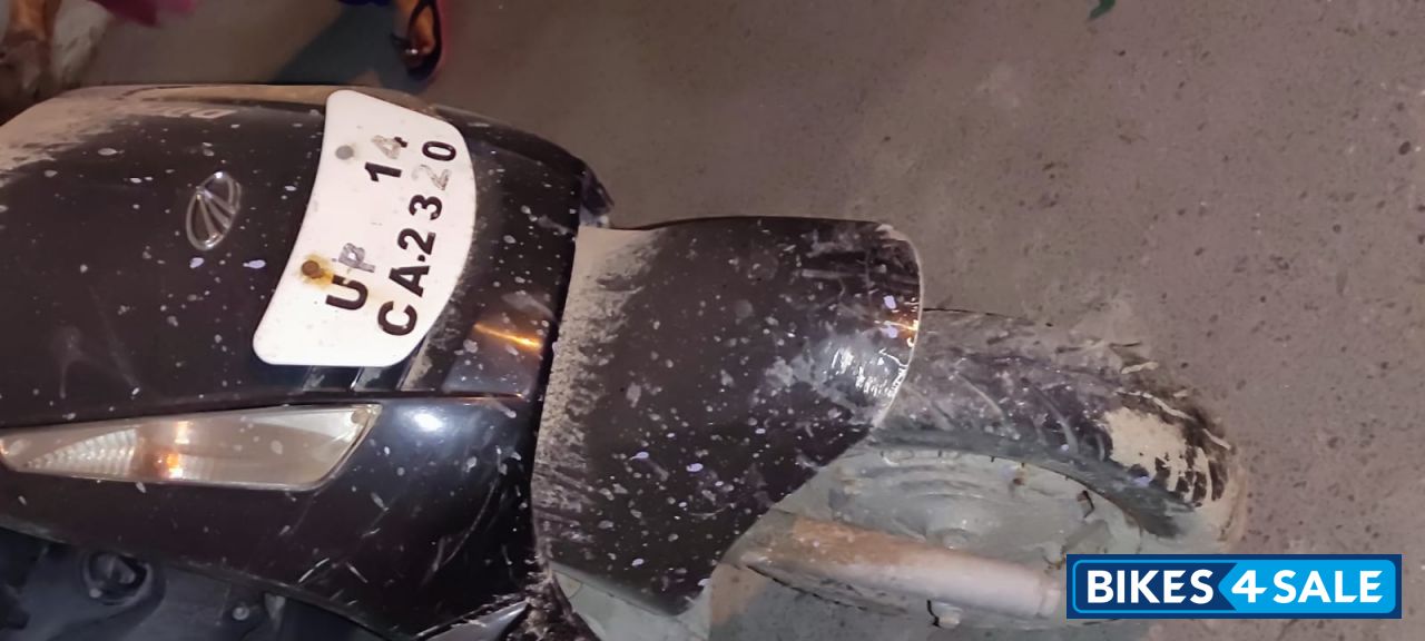 Black Mahindra Duro DZ