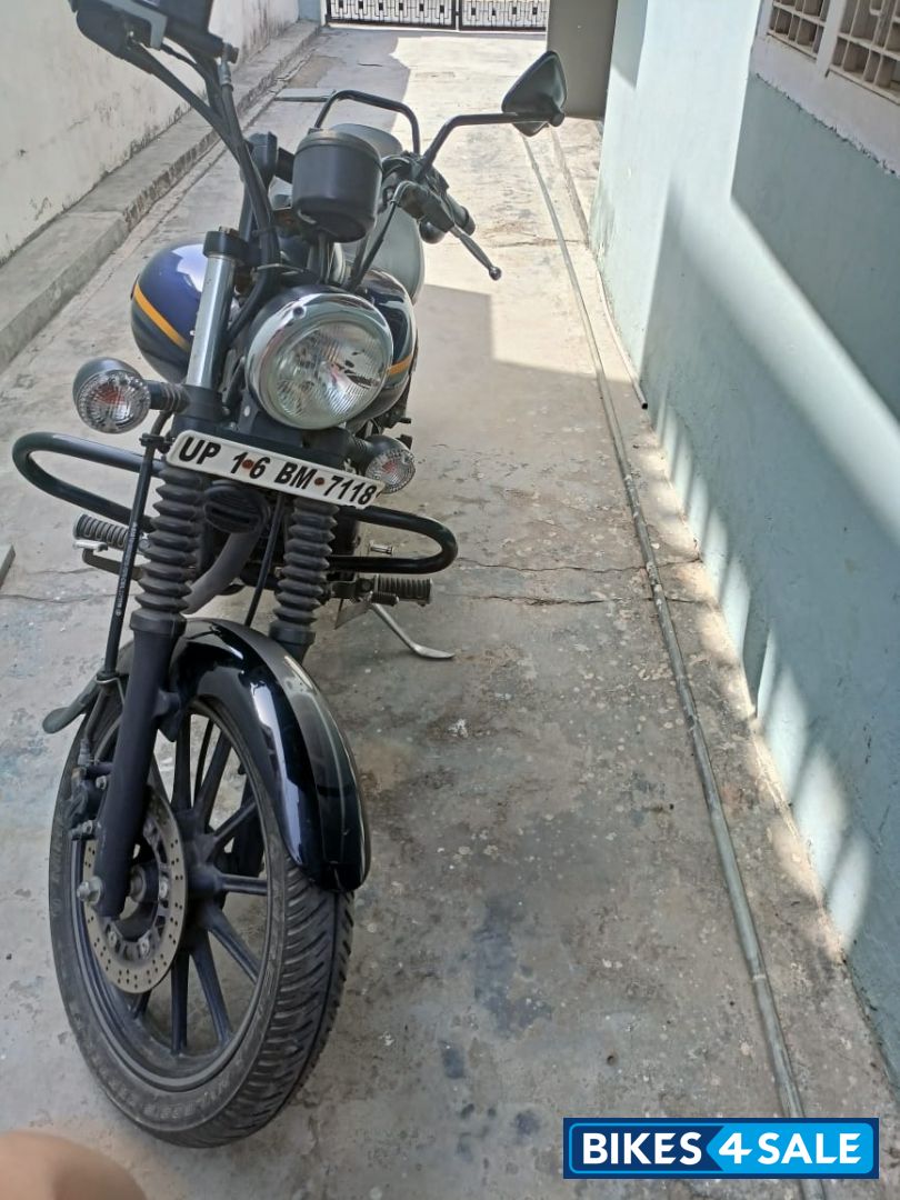 Bajaj Avenger Street 150
