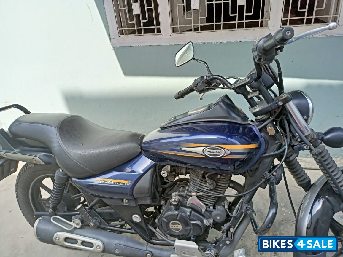 Bajaj Avenger Street 150