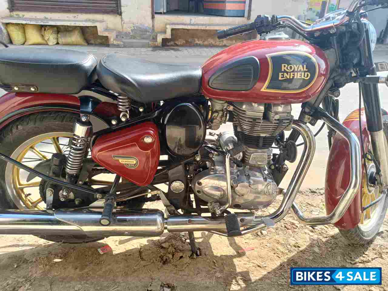 Brownish Red Royal Enfield Classic 350