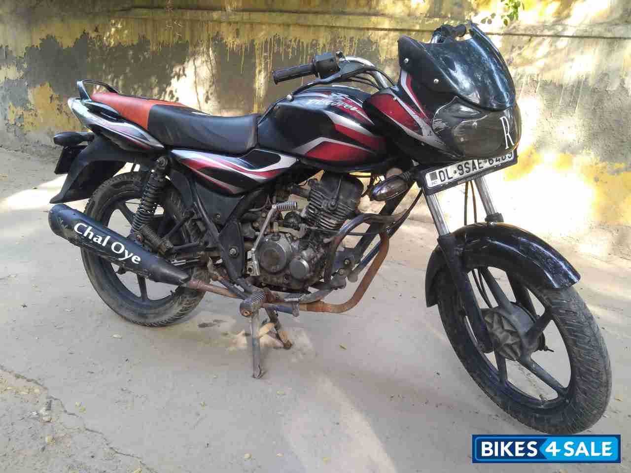 E.black Bajaj Discover 100 DTS-Si