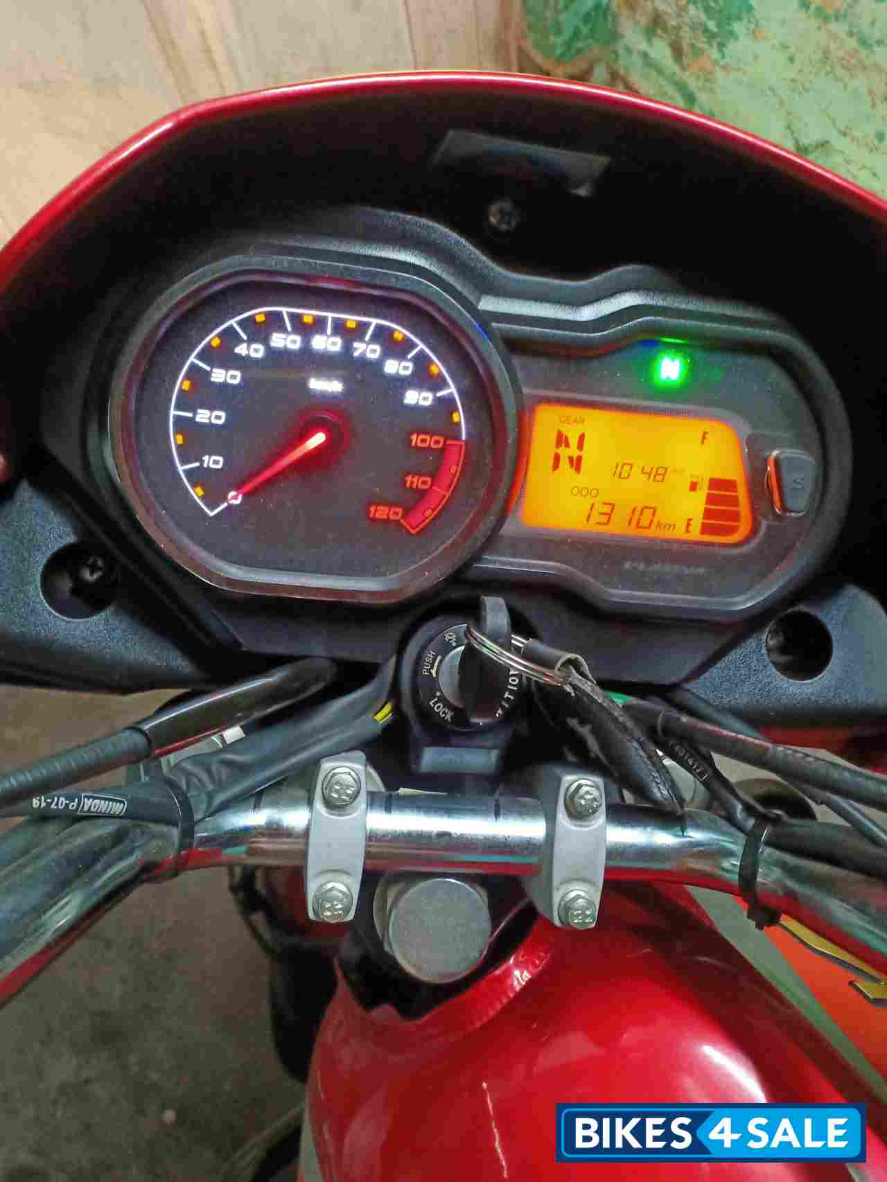 Red Bajaj Platina 110 H-Gear