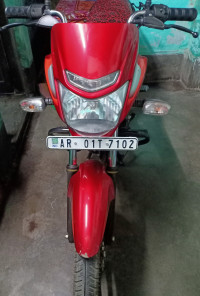 Red Bajaj Platina 110 H-Gear