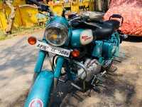 Royal Enfield Classic 500