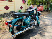 Royal Enfield Classic 500