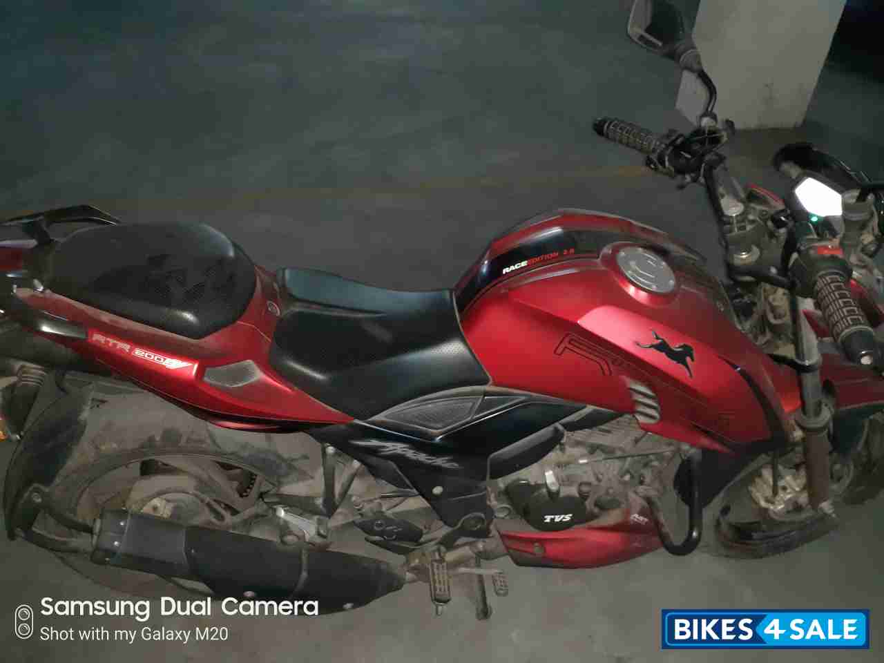 Red TVS Apache RTR 200 4V