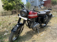 Reddish Red Royal Enfield Classic 350 Redditch Red
