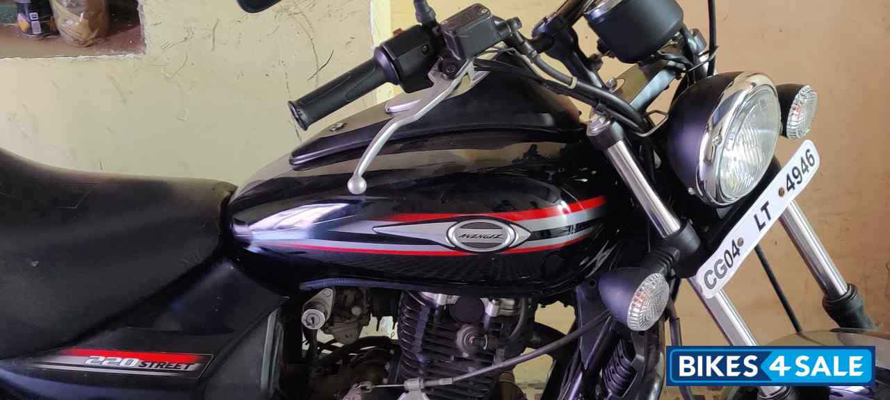 Black And Red Bajaj Avenger Street 220