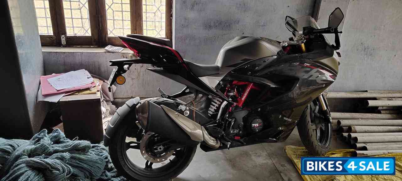 TVS Apache RR 310 BTO