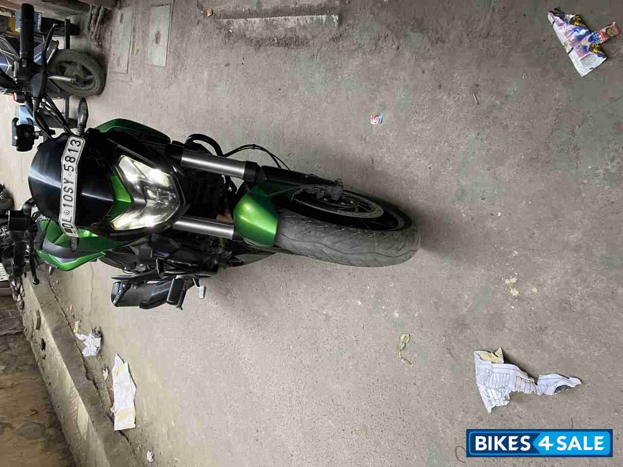 Green Bajaj Dominar 400 ABS BS6
