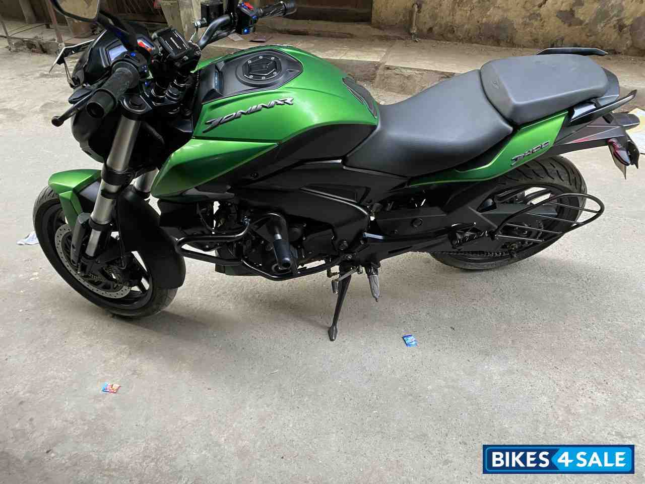 Green Bajaj Dominar 400 ABS BS6