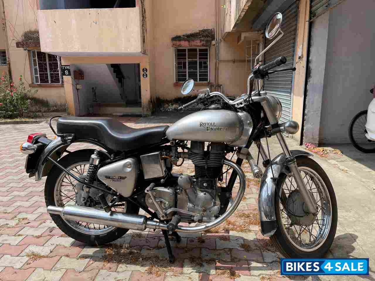 Silver Royal Enfield Bullet Electra