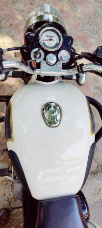 Ash White Royal Enfield Classic 350