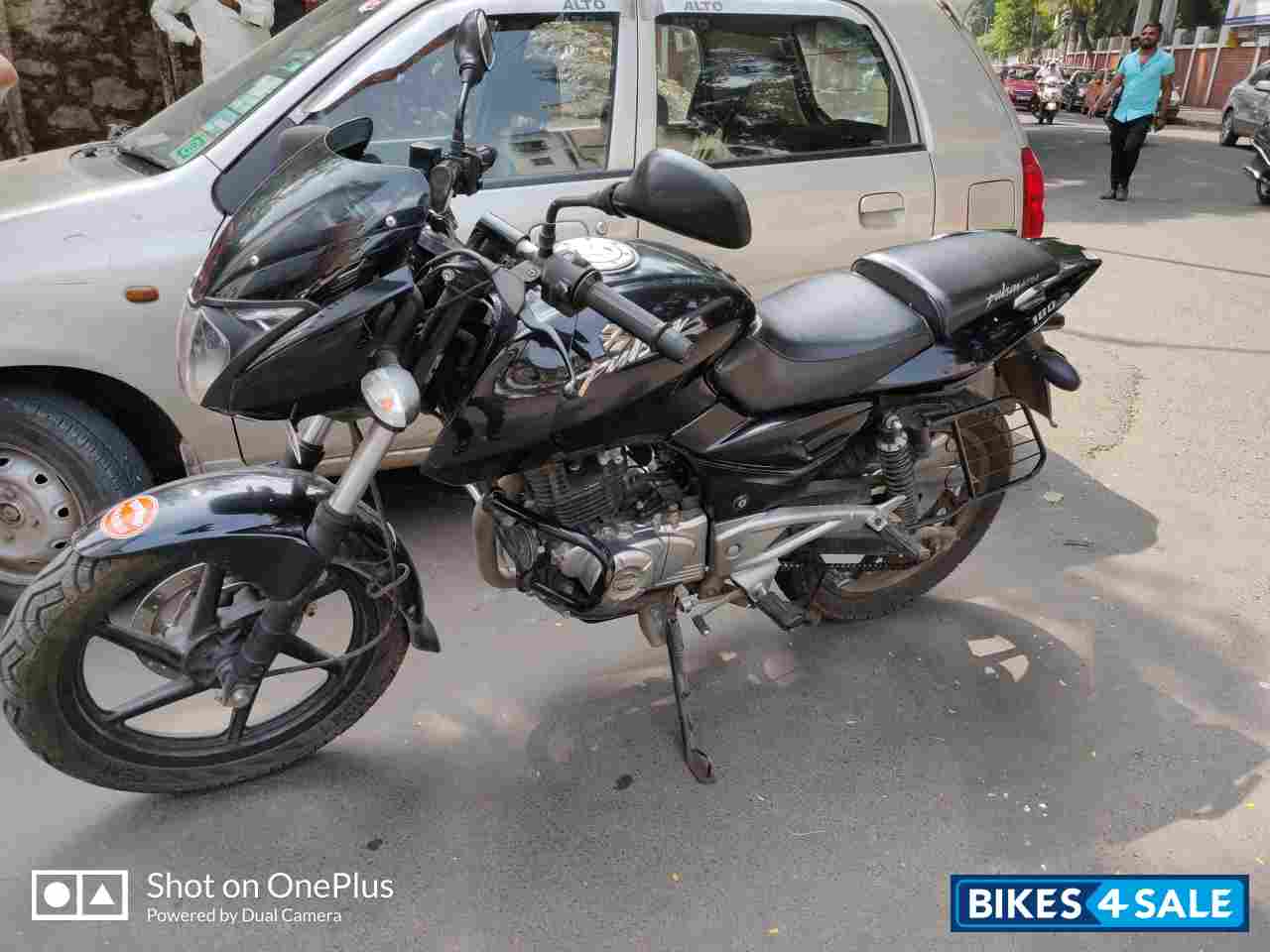 Black Bajaj Pulsar 180