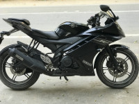Yamaha YZF R15 V2