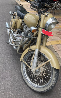 Royal Enfield Classic 500
