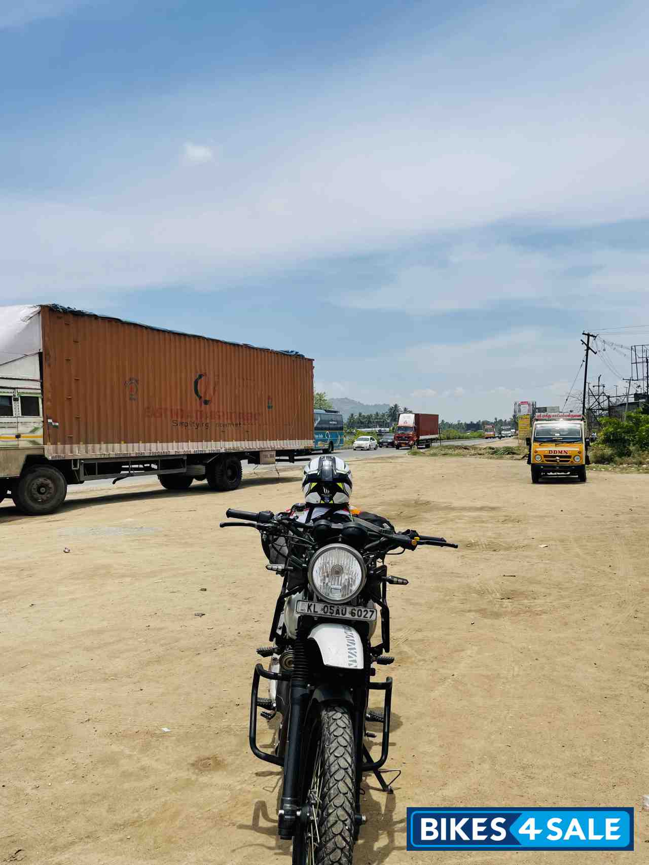 Royal Enfield Himalayan Bs IV