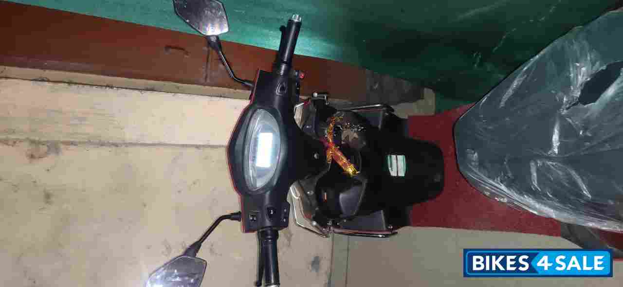 Red Okaya Classiq 150 Plus Red Okaya Classiq 150 Plus