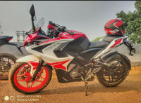 Red Recing Bajaj Pulsar RS 200