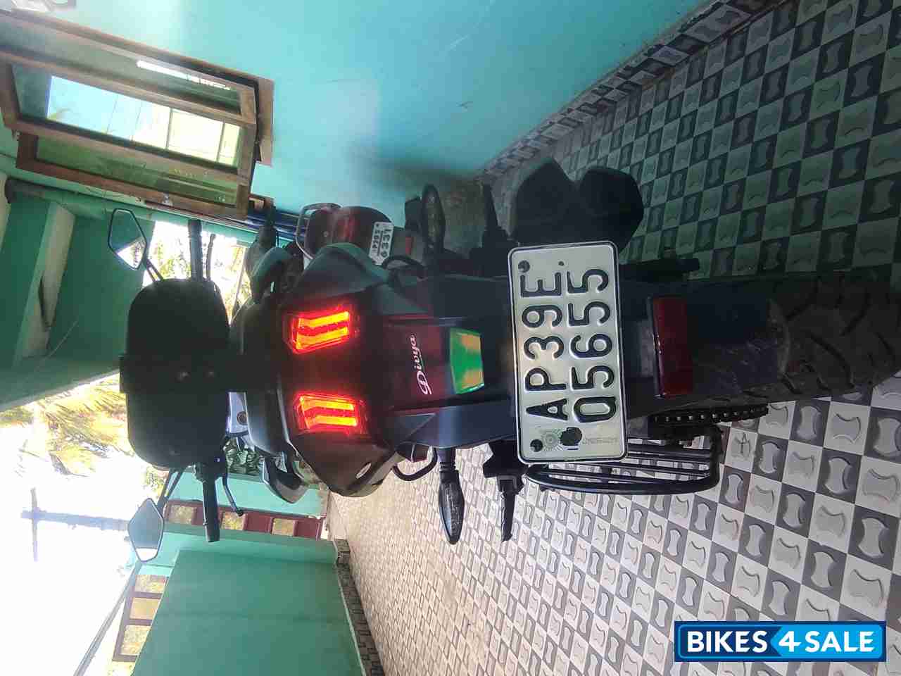 Bajaj Dominar 400 ABS BS6