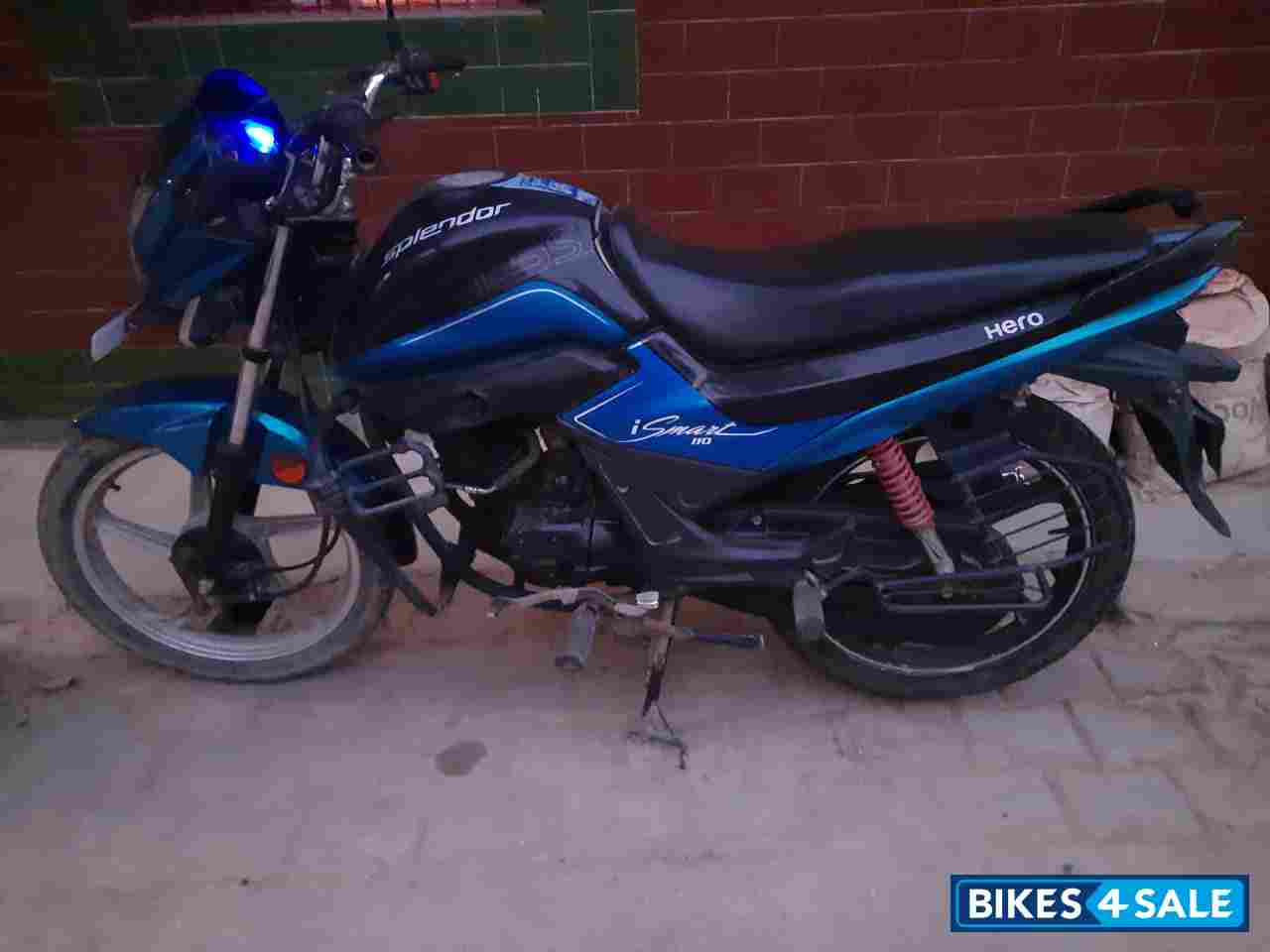 Blue Hero Splendor iSmart 110 Blue Hero Splendor iSmart 110