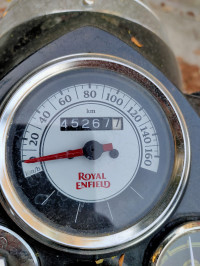 White Royal Enfield Classic 350