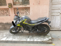 Honda CB Hornet 160R
