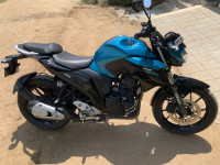 Yamaha FZ25