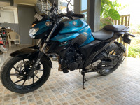 Yamaha FZ25