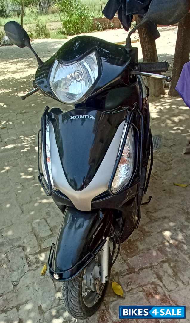 Black Honda Aviator Black Honda Aviator