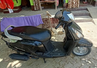 Black Honda Aviator