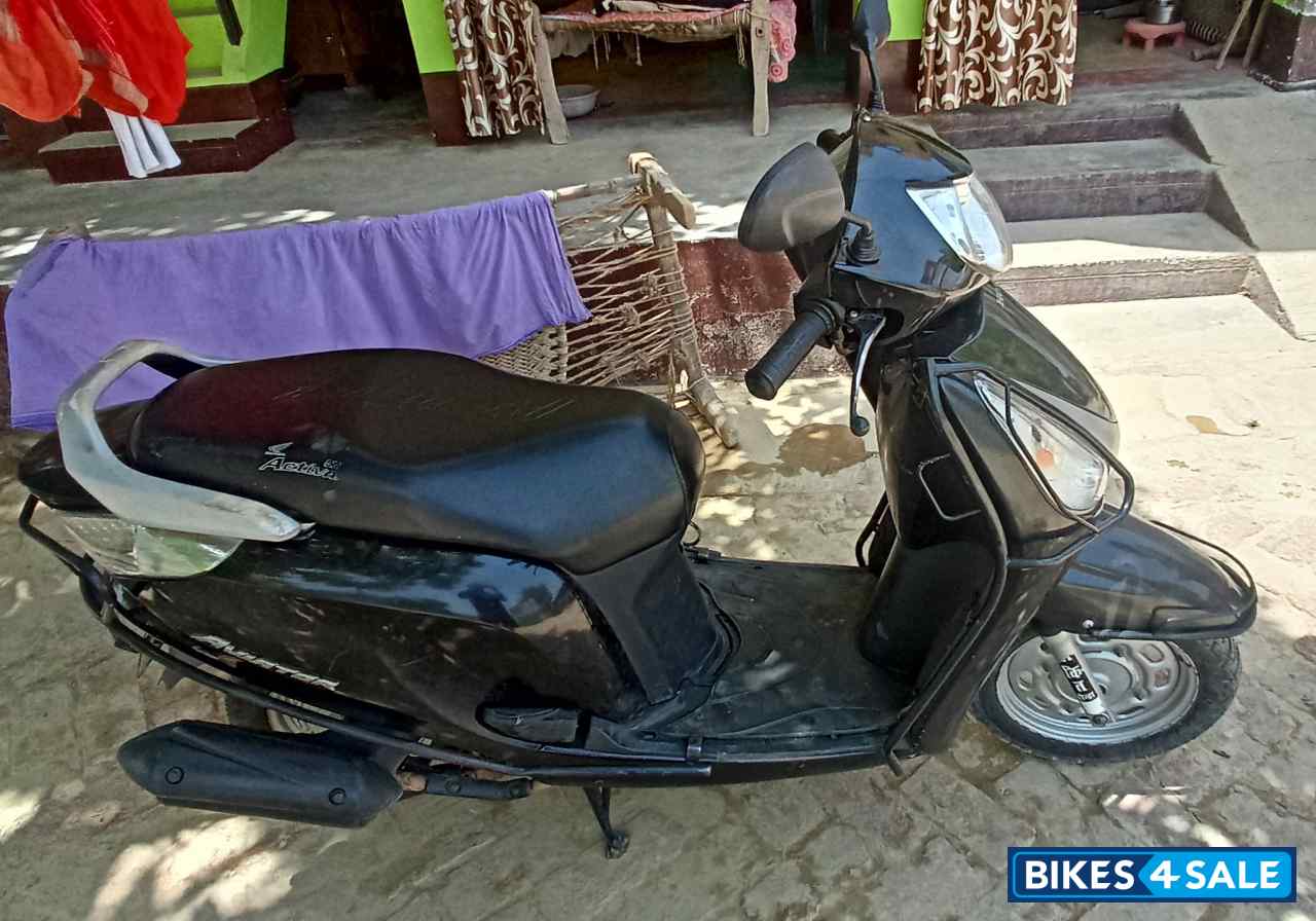 Black Honda Aviator Black Honda Aviator