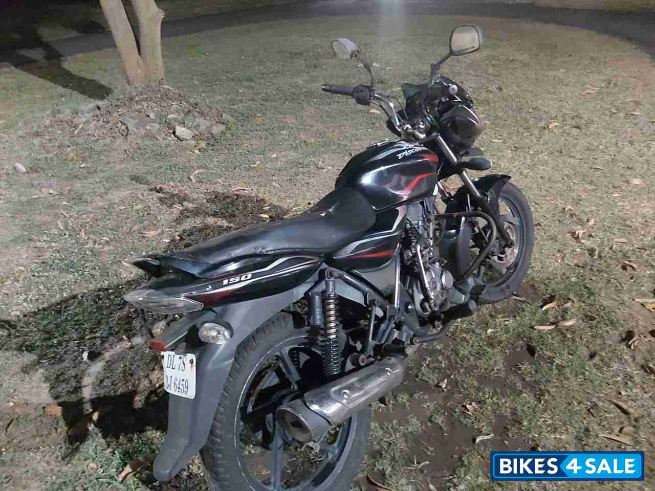 Black Red Bajaj Discover DTSi 150