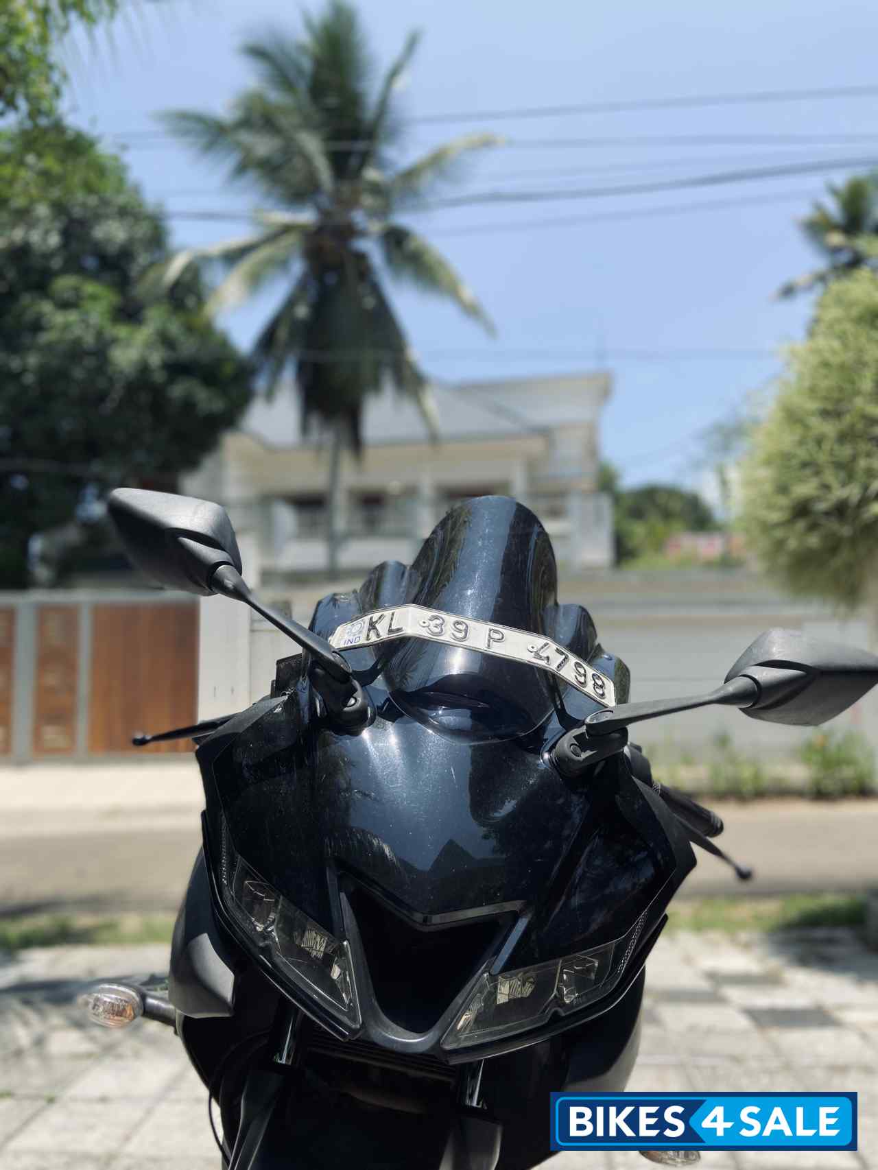 Matt Black Yamaha YZF R15 V3