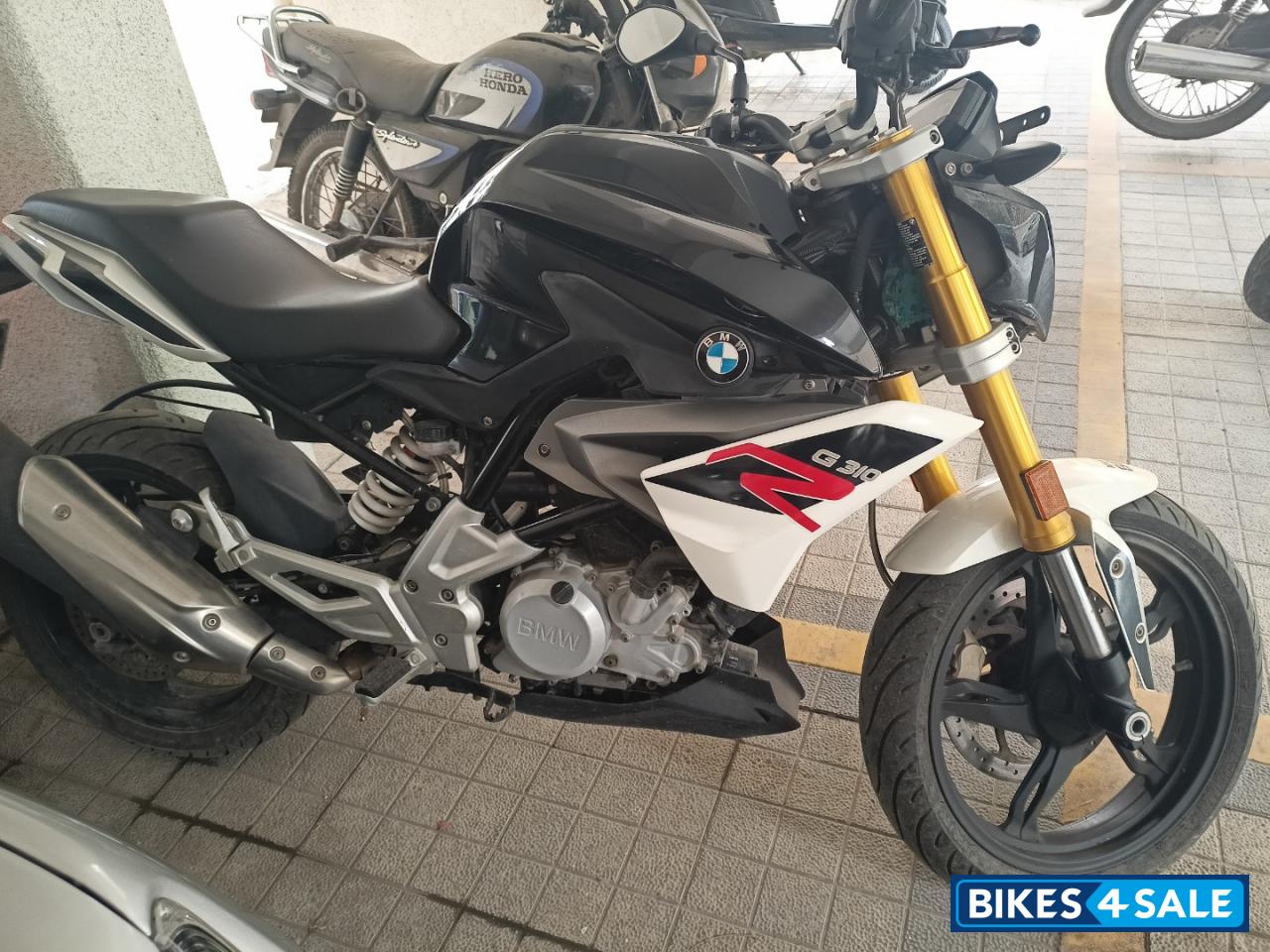 BMW G 310 R
