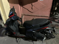 Carbon Black Aprilia SR 160 Carbon ABS
