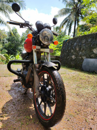 Red Royal Enfield Thunderbird X 350