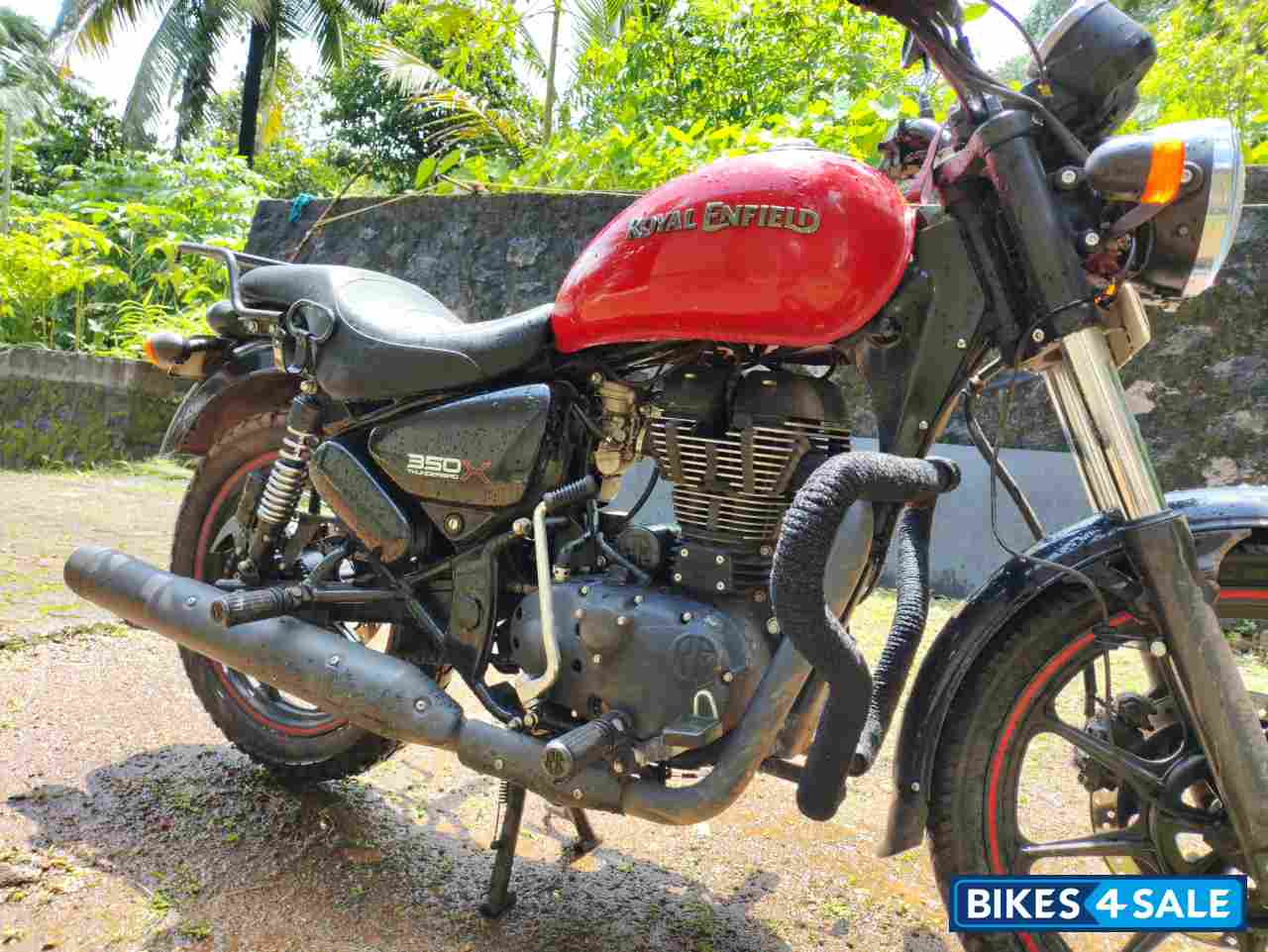 Red Royal Enfield Thunderbird X 350 Red Royal Enfield Thunderbird X 350