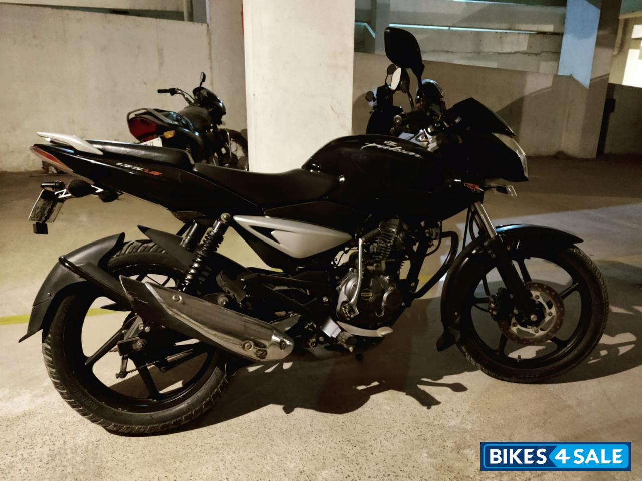 Black Bajaj Pulsar 135LS