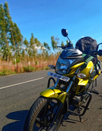 Lite Yellow Honda CB Trigger
