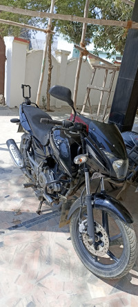 Black Bajaj Pulsar 150