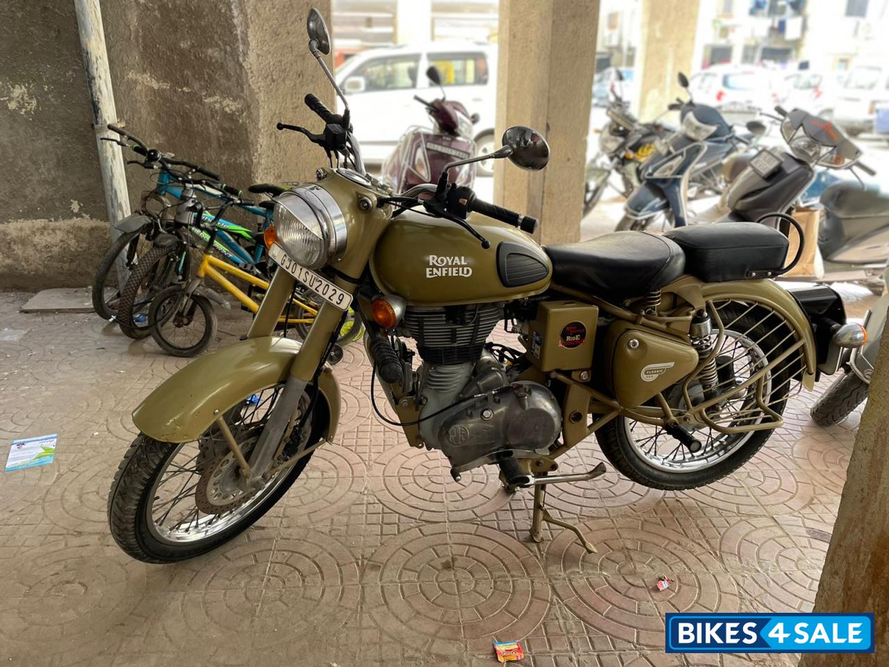 Royal Enfield Classic Desert Storm