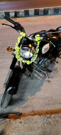 Black Royal Enfield Classic 350
