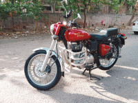 Red Royal Enfield Bullet 350 ES