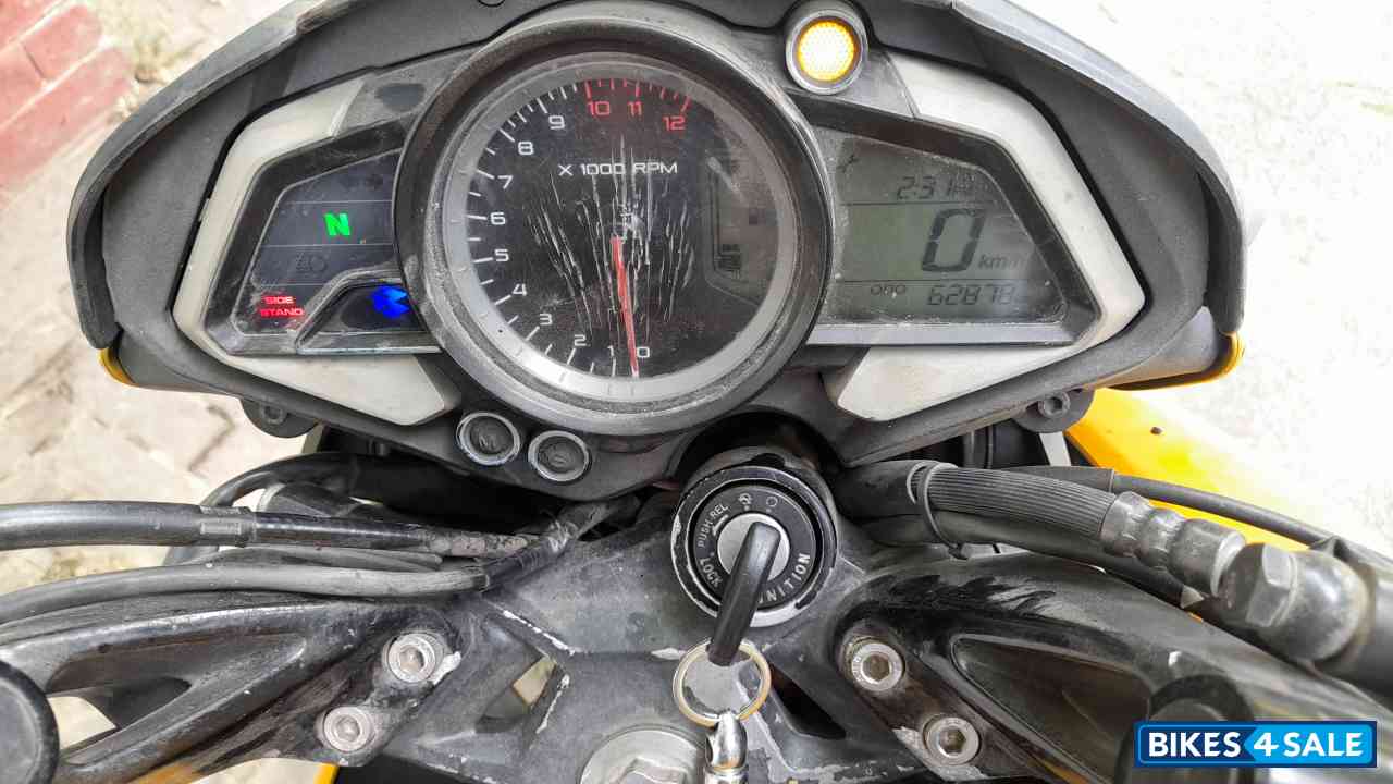 Bajaj Pulsar 200 NS