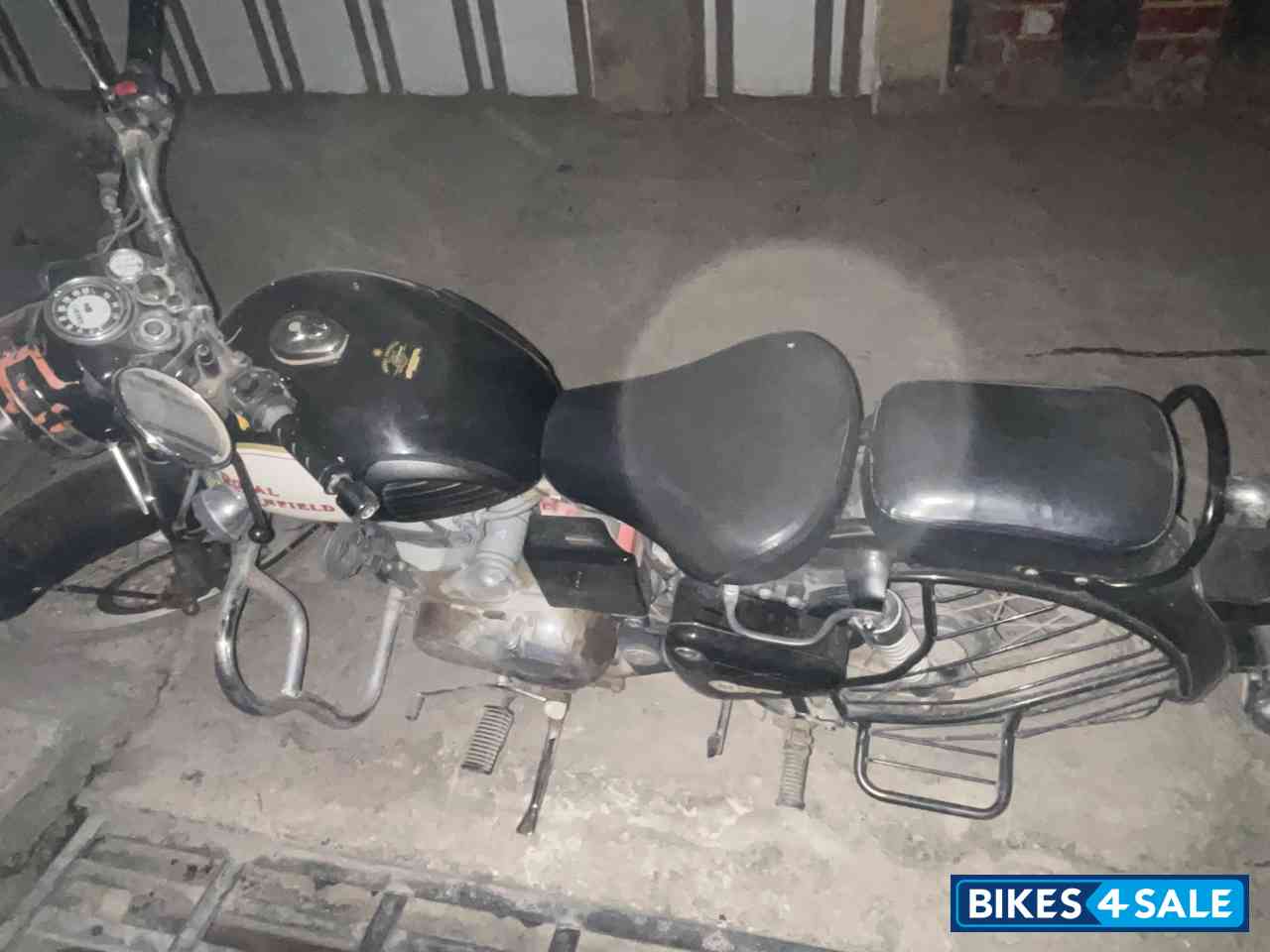 Black Royal Enfield Classic 350