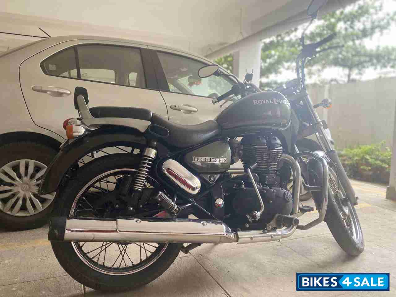 Lightning Royal Enfield Thunderbird 350