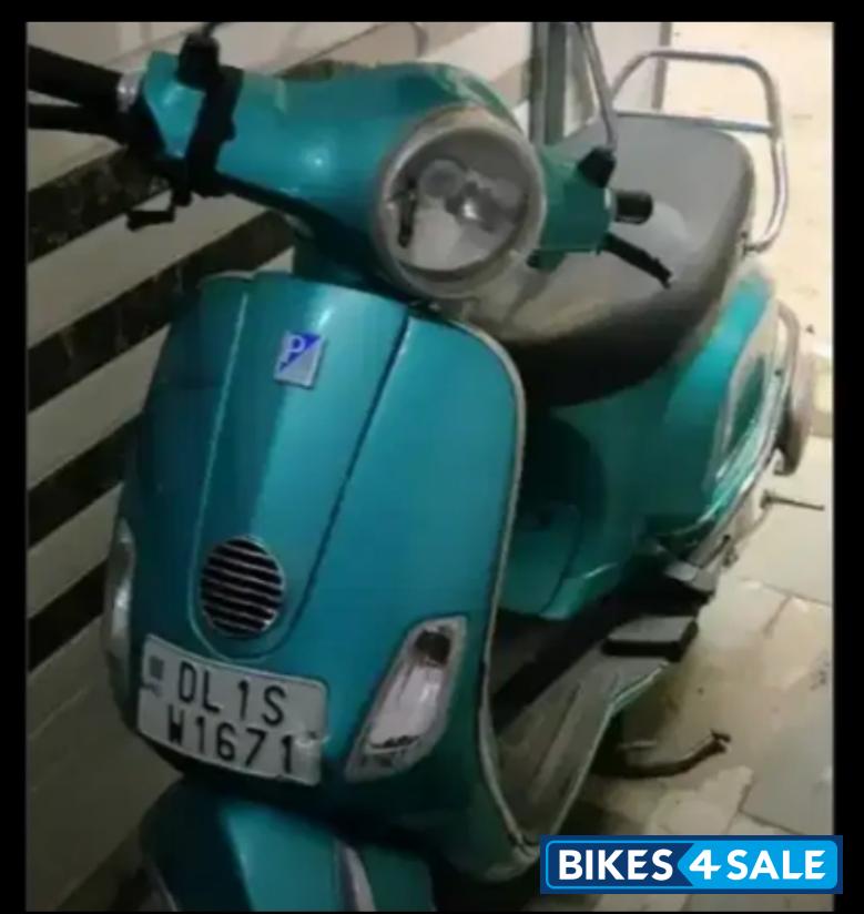 Vespa LX 125