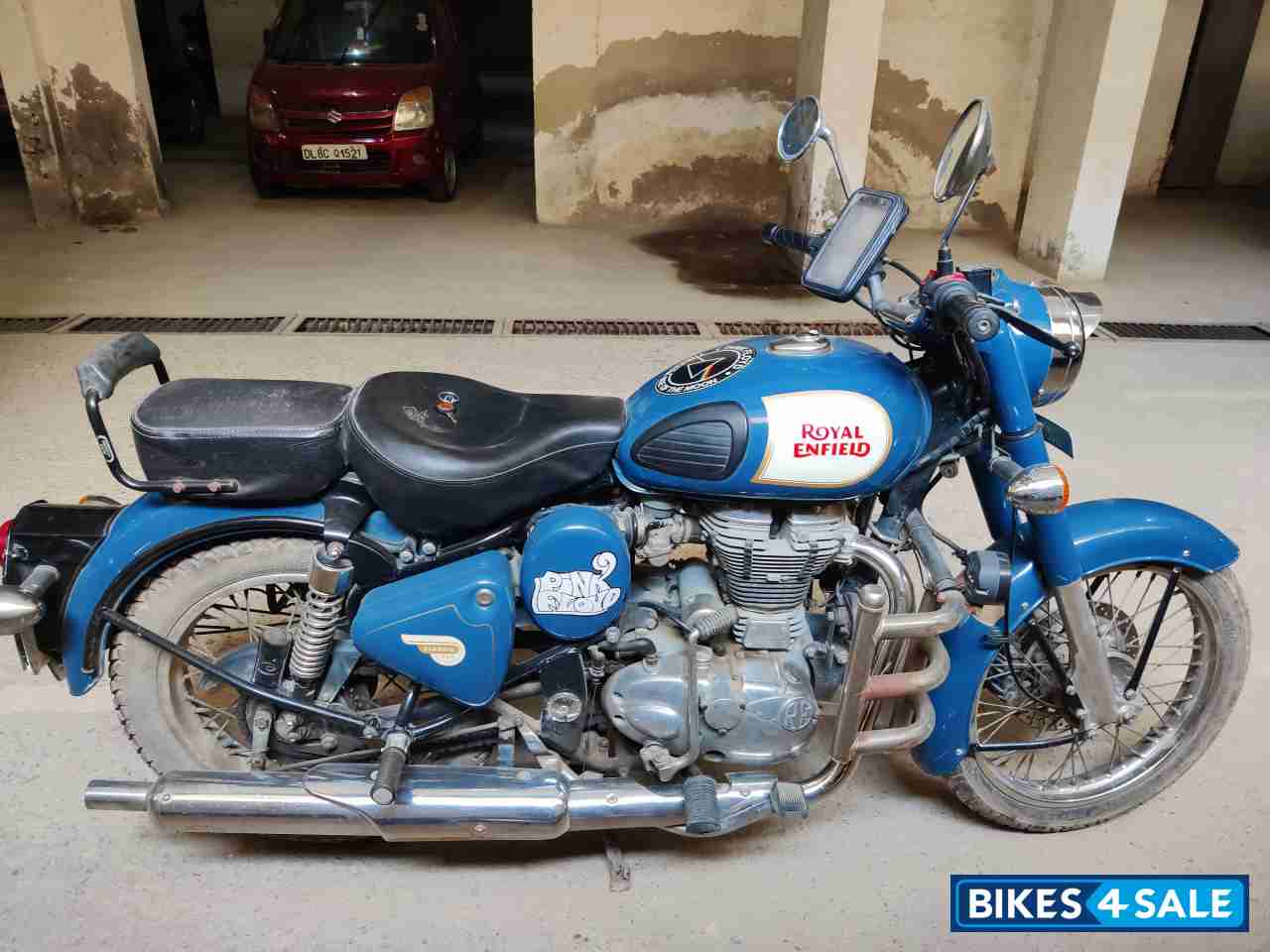 Lagoon Royal Enfield Classic 350