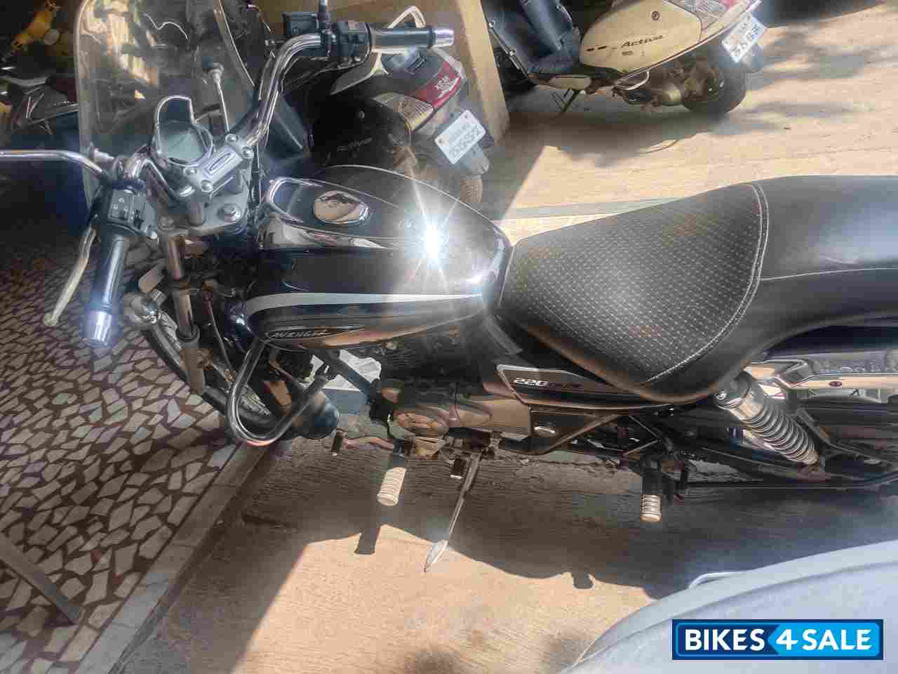 Bajaj Avenger Cruise 220